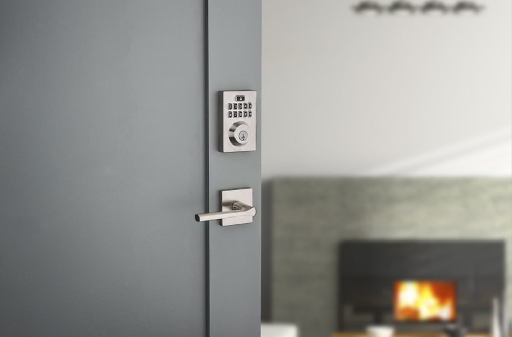 Smartcode-10-contemporary-electronic-lock-featuring-smartkey-in-satin-nickel-lifestyle