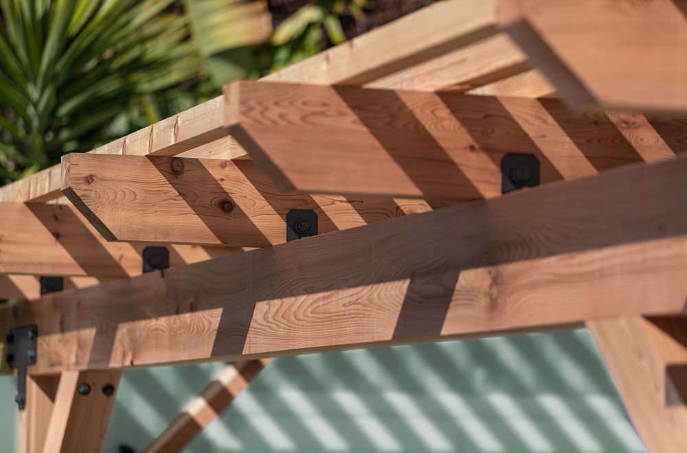 APVA4 OUTDOOR ACCENTS AVANT 4X ANGLE copy